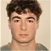 Estudiante de CAFyD y Nutrición (UAX) y competidor activo de powerlifting en la AEP. Ofrezco clases de entrenamiento personalizado