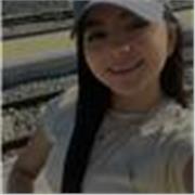 Soy una persona tranquila, con facilidad de interactuar con las personas, espontánea, creativa,  y abierta a aprender cada día.
