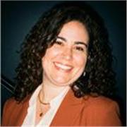 Profesora de Liderazgo y Desarrollo Directivo para profesionales, supervisores, mandos intermedios y líderes de equipos. 