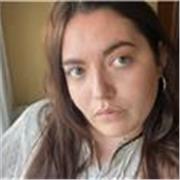 Graduada en Periodismo, soy una joven responsable y dinámica que me encantaría tener la oportunidad de poder enseñar.