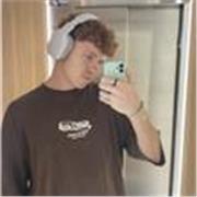 Soy un estudiante de pedagogía, que se categoriza por ser amable, y tranquilo. Me gustaría dar clases a niños en etapa primaria 