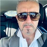 quando negli anni si acquisiscono esperienze importati, la cosa migliore che si possa fare è metterle a disposizione dei giovani.