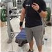 Laureato in scienze motorie e sportive con abilitazione in ginnastica posturale offre lezioni online di fitness e posturale