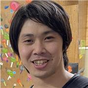 A native Japanese speaker with extensive experience in research and work in Japan. A professional climber with abundant travel experience. Recommended for those who want to learn about a wide range of topics through Japanese