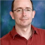 Docteur ès Sciences + 3 diplômes Bac+5 dont mathématiques appliquées ; data sciences et IA pour vous donnez les clés des IA.