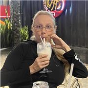Soy una profesora de matemáticas, con más de 15 años de experiencia, ayudándote a comprender las bases de la matemáticas
