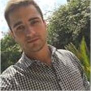 Tout savoir sur l'accueil et le service du client, combattre votre timidité et améliorer votre prestance.