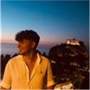 Studente di Economia e Finanza, offro aiuto a studenti di scuole medie e superiori con difficoltà in matematica di base