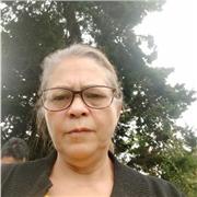 Docente busca estudiantes de primaria para atender en clases de lengua castellana y literatura, refuerzos académicos