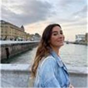 Profesora de ADE para alumnos de los cursos de 1º y 2º de Bachillerato