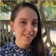 Se stai cercando un'insegante comprensiva e paziente, competente e appassionata, contattami e raccontami le tue esigenze!