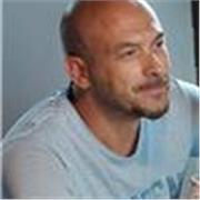 Profesor de inteligencia artificial para docentes y organizaciones educativas.