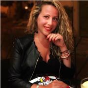 Insegnante di diritto civile, penale è amministrativo per studenti universitari che intendano chiarire dubbi sul programma di studio o approfondire singoli argomenti