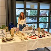 Je donne des cours en ligne d'Espagnol. Si vous êtes intéressés contactez moi.