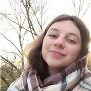 Professeure particulier donne des cours de soutien de la primaire jusqu'au collège