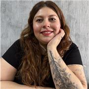 Maestra de Historia con experiencia en adolescentes