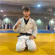 Entrenador personal con experiencia en varios deportes, entrenamiento para cualquier edad y disciplina deportiva, ya sea gimnasio, deportes individuales, colectivos