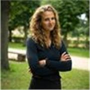 Yoga Lehrerin für alle Altersgruppen und jedes Leistungsniveau (Einsteiger*innen herzlich willkommen)