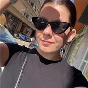 Persona extranjeros quienes quieren aprender español. Mejor que hablan húngaro como lengua materna