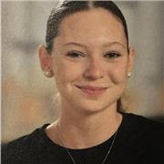 Bonjour, j’enseigne l’histoire aux enfants de la primaire au collège