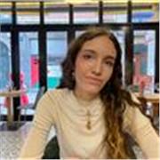 Estudiante de periodismo, con implicación y buenos resultados académicos en materias de la rama sociales/humanidades