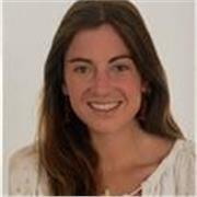 Graduada en Educación Primaria con mención en inglés. Experiencia como docente.