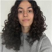 Étudiante proposant des cours à domicile (espagnol, maths, svt)