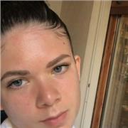 Studentessa universitaria impartisce lezioni di tutte le materie fino al terzo anno di scuola medie - inglese fino alle superiori