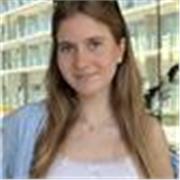 Soc una noia responsable, amb altes capacitats comunicatives encantada d’ensenyar Llengua i Literatura Catalana.