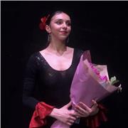 Insegnante di inglese , insignante di danca , photoshopping,modeling, acting, theater, beautiful art, strong character