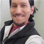 Profesor de Ingles dicta clases a primaria