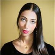 Insegnante madrelingua inglese laureata in giurisprudenza