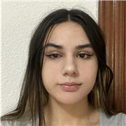 Doy clases particulares en inglés, ayudando con deberes y el temario de clase y ampliando (conversación, juegos, etc)