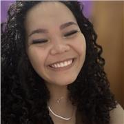 Professora particular de inglês com foco em aulas remotas para alunos de 12 a 20 anos