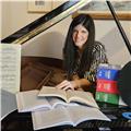 Pianista specializzata nell'ammissione a istituti musicali e nel diritto della musica