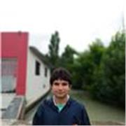 Licenciado en Gobierno y Relaciones Internacionales UADE egresado en 
Nivel B2 First Certificate y Frances DELF A1