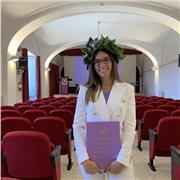 Laureata magistrale in traduzione impartisce lezioni di spagnolo