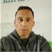 Maestro de música con experiencia en comunicación oral y escrita