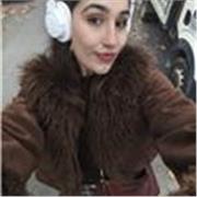 Chica estudiante que ha hecho todos los exámenes Cambridge desde A1 hasta C2 y aprobado y conoce su formato y tecnicas 