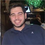 Estudiante de economía clases de refuerzo en economía