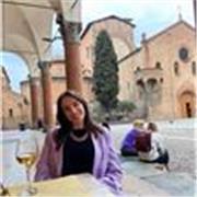 Mi presento, sono una Laureanda in Lettere all’Università di Bologna. Mi rendo disponibile per offrire lezioni private di latino