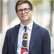 Mothertoungue italian student providing italian lessons