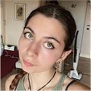 Impara con metodo a Milano o online: unalaureata in Scienze Politiche esperto in materie umanistiche e certificato C1 guida i più.