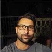Studente di un corso di doppiaggio che ha intenzione di insegnare Italiano , letteratura