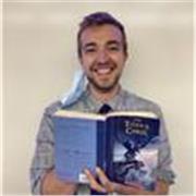 Profesor de Estudios Sociales y Historia imparte clases a todas las edades