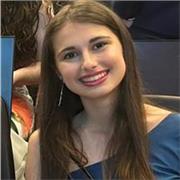 Doy clases de todas las asignaturas para primaria y ESO. Soy de Málaga, aunque también soy clases online