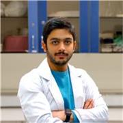 Graduated in Molecular Medicine (MSc) from the University of Milan with two years of experience un teaching biology