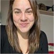 Soy una profesora dinámica, organizada y creativa, con experiencia en enseñanza de inglés a todas las edades