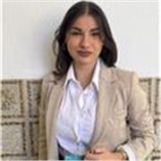 Profesora de inglés que imparte clases a niños de la ESO y Primaria