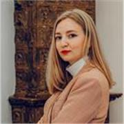 We need to talk... Comienzo fácil para principiantes. Интересные и весёлые уроки для студентов среднего и высокого уровня